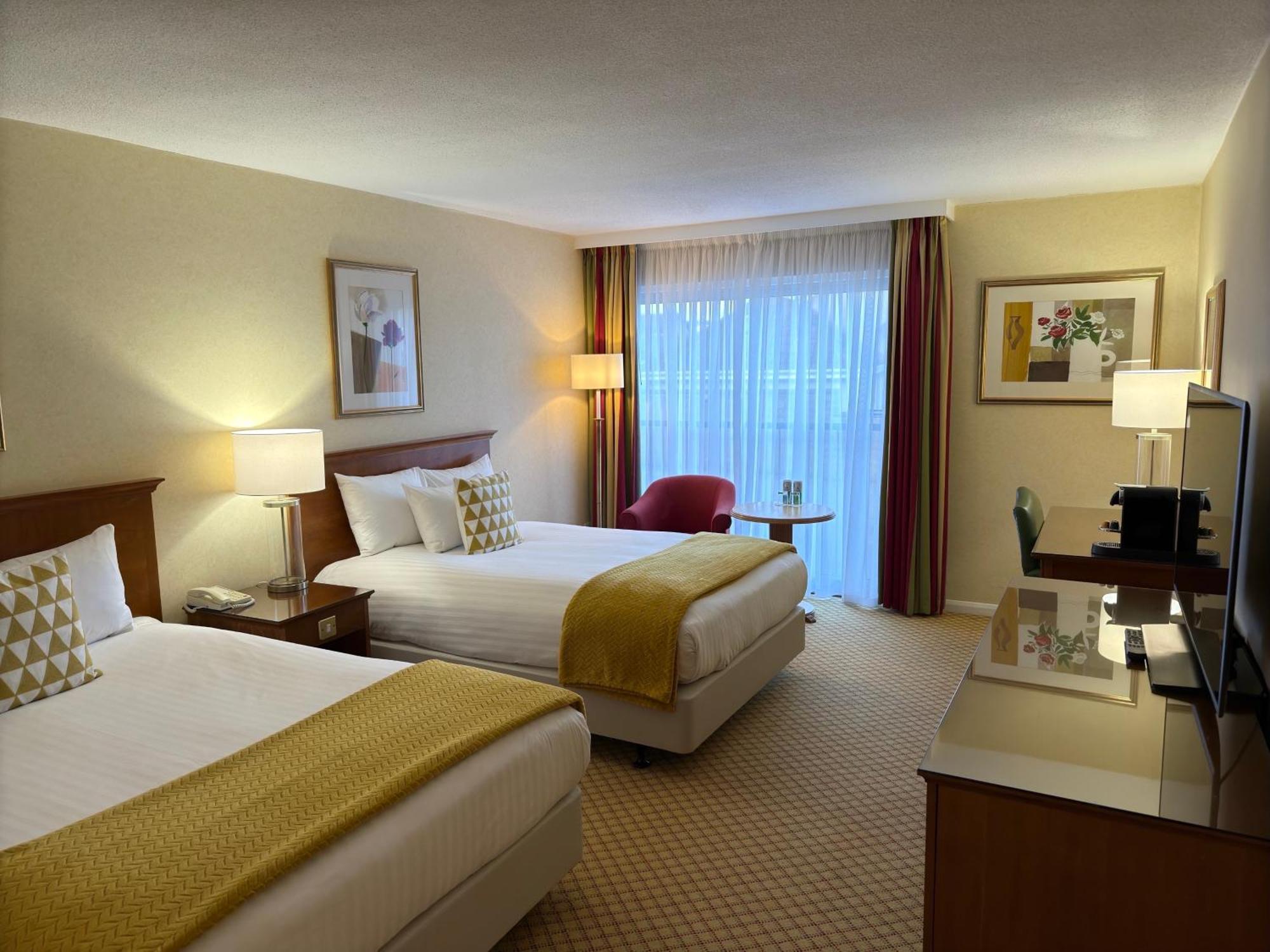 The Aberdeen 4* Дайс